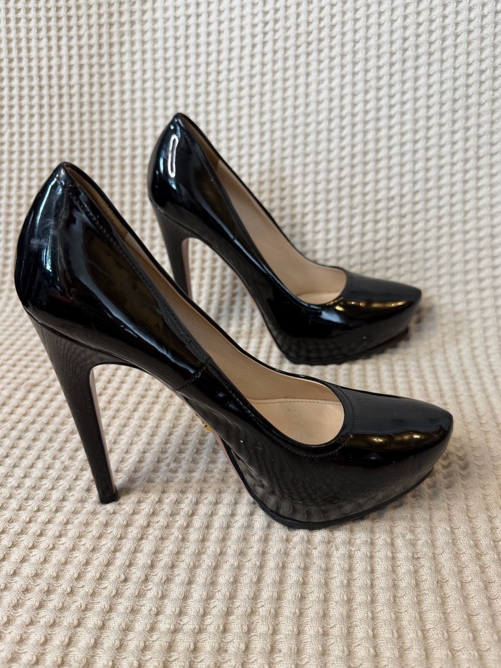 Prada Patent Leather Platform Pumps Black Size 37 US 7 Made in Italy